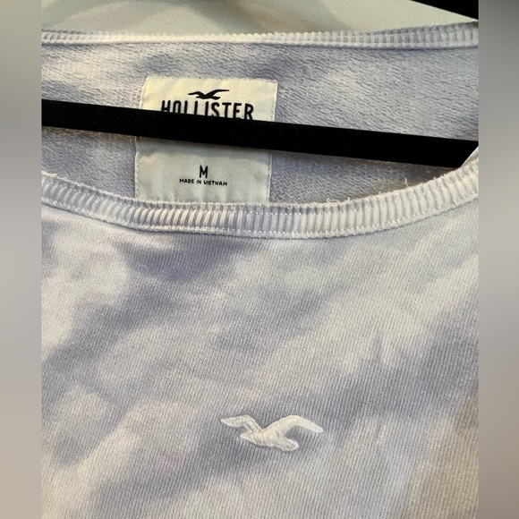 Hollister Off Shoulder Tie Dye Crewneck - Picture 2 of 4